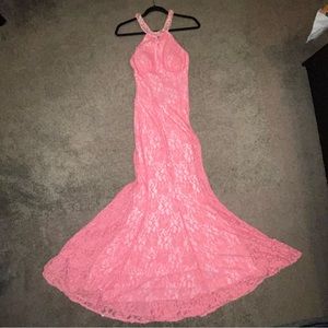 Morgan & Co pink lace prom dress 2